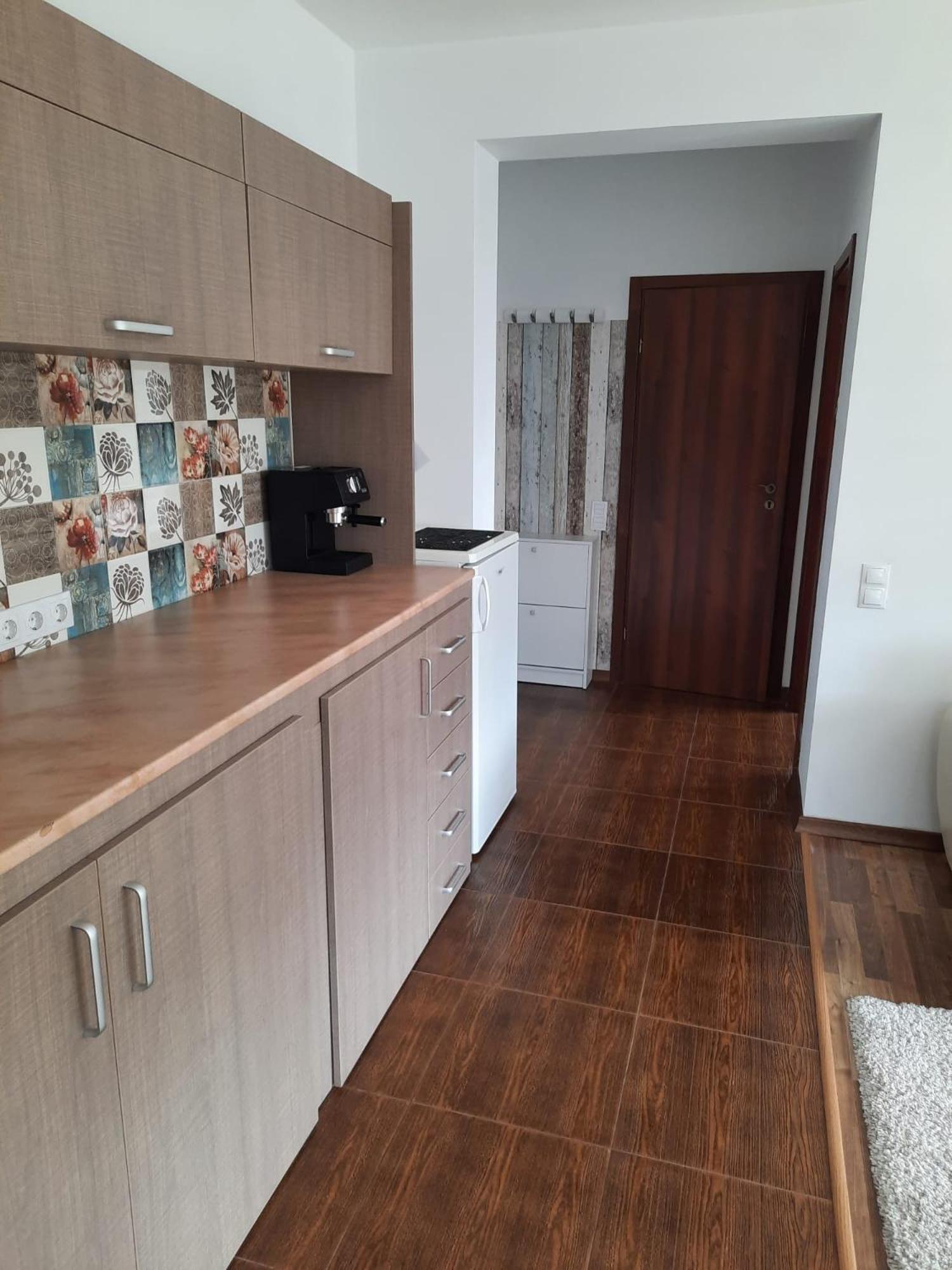 Apartament Delux Busteni Cu Terasa Superba In Bloc Nou Buitenkant foto